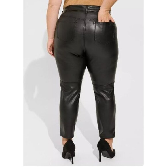 #0011 Torrid Black Perfect Skinny Faux Leather Mid Rise Pants Size 20R Pockets - Picture 3 of 3